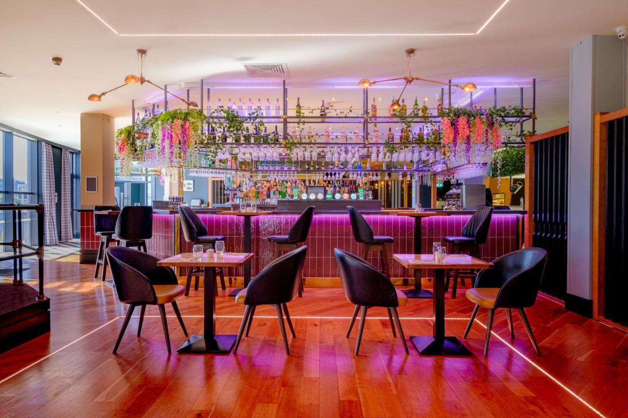 Claregalway Hotel Екстериор снимка