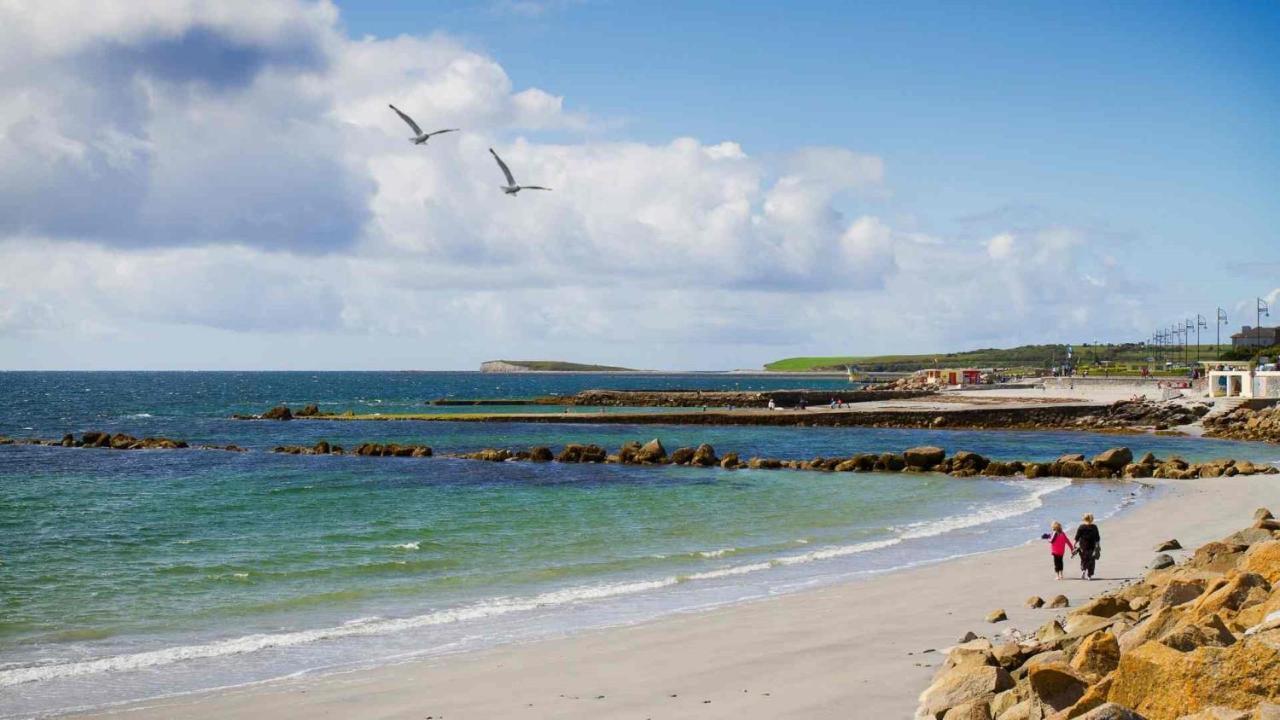 Claregalway Hotel Екстериор снимка