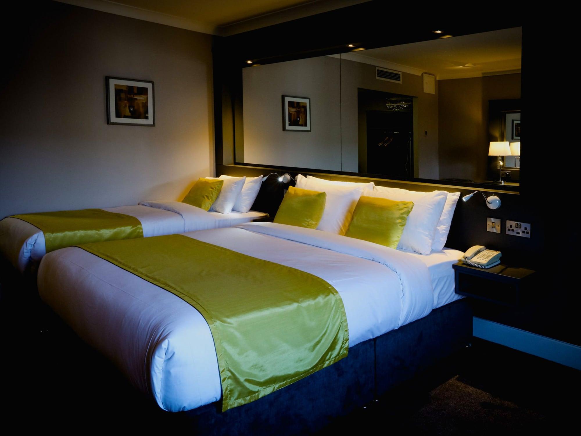 Claregalway Hotel Екстериор снимка
