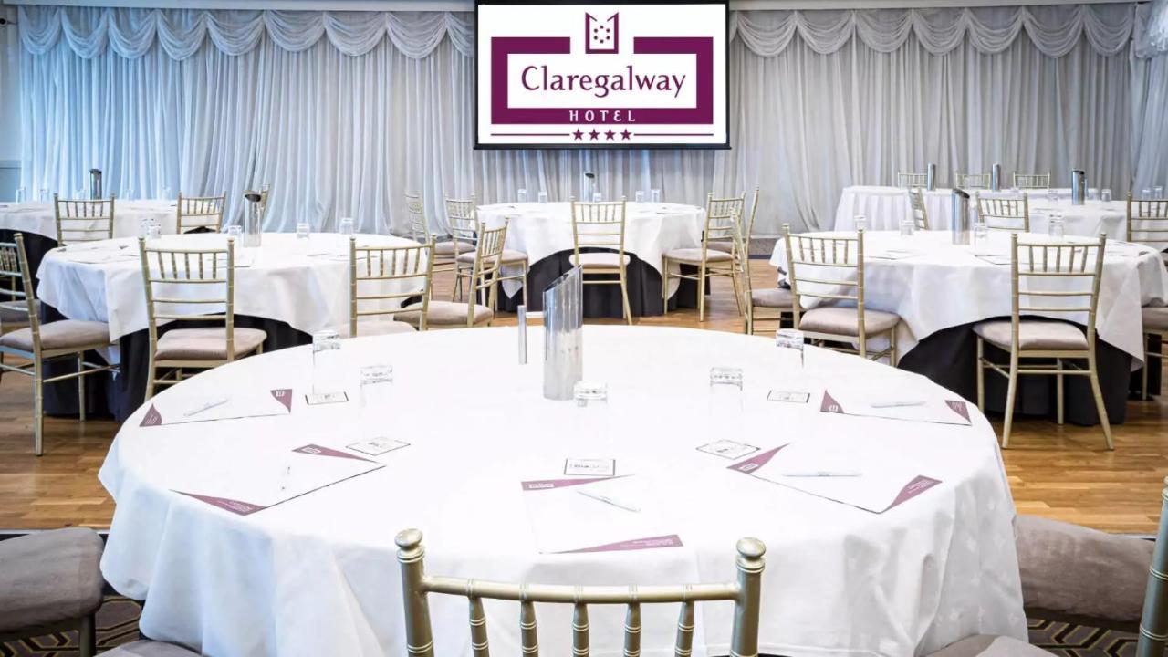 Claregalway Hotel Екстериор снимка