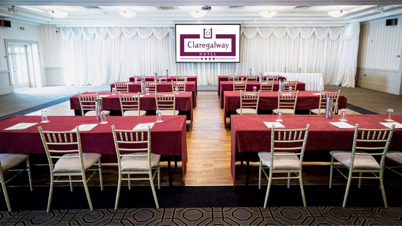 Claregalway Hotel Екстериор снимка