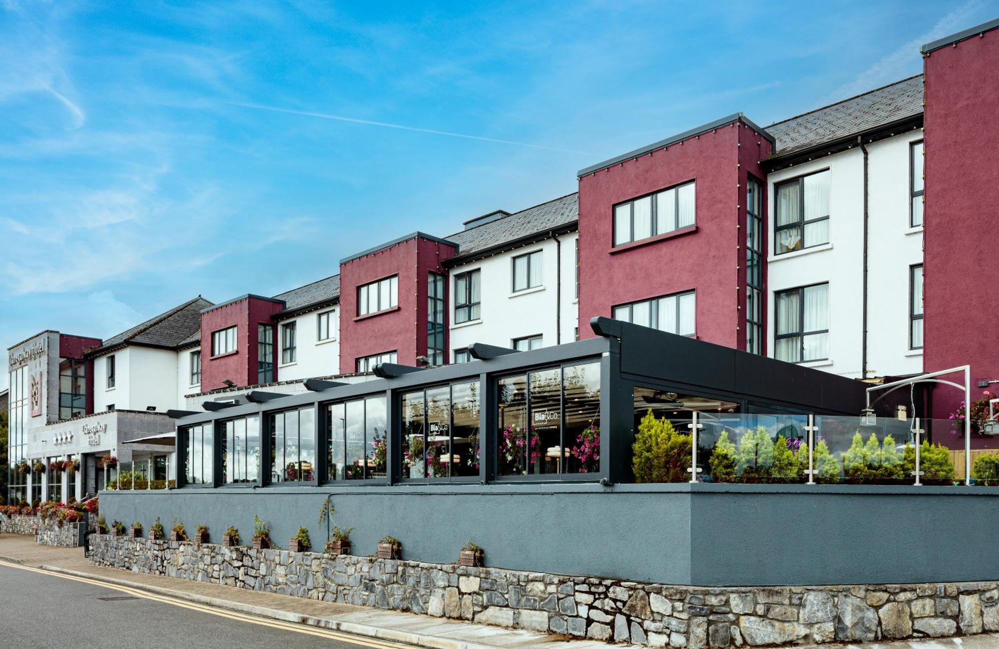 Claregalway Hotel Екстериор снимка