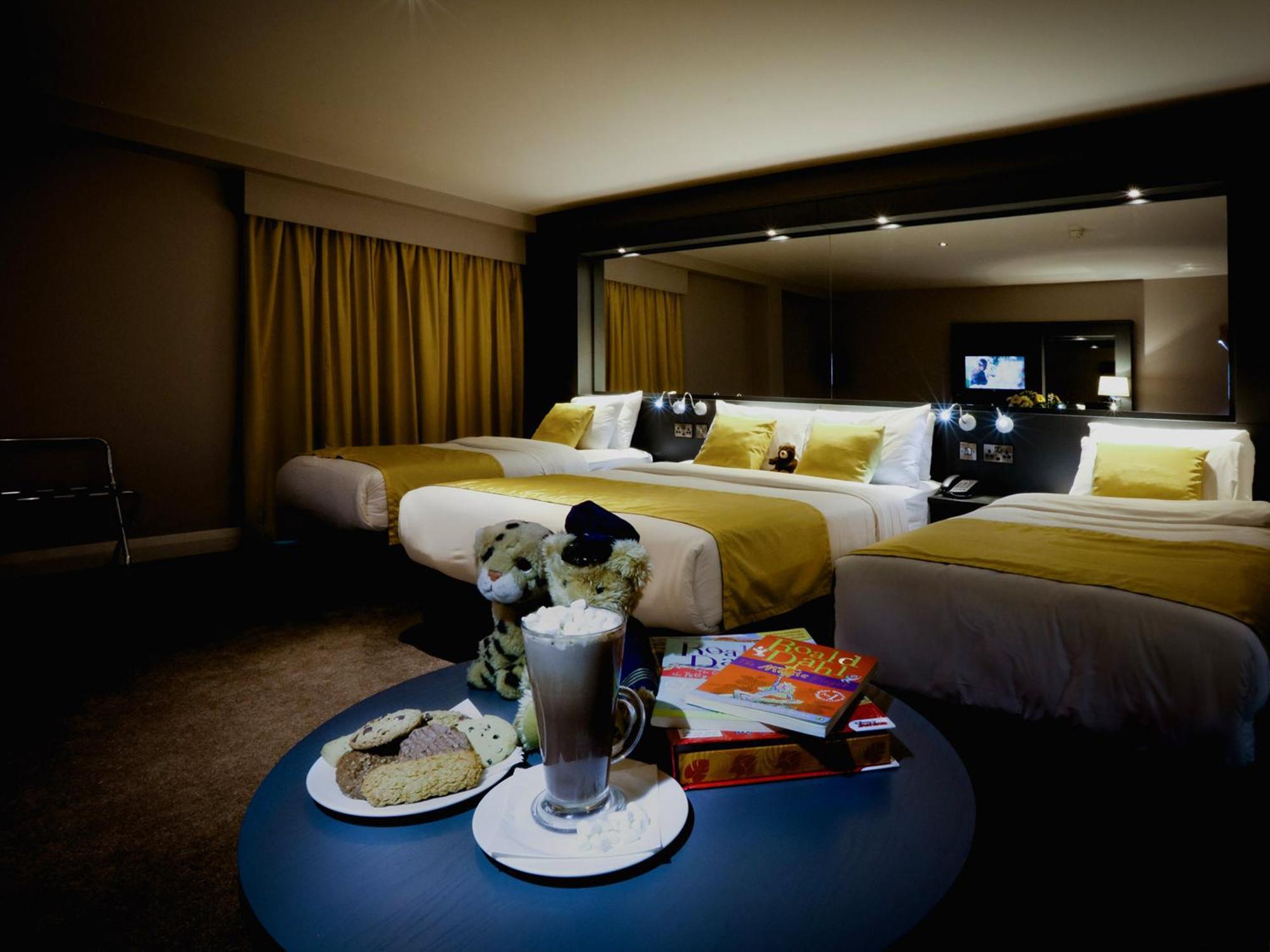Claregalway Hotel Екстериор снимка