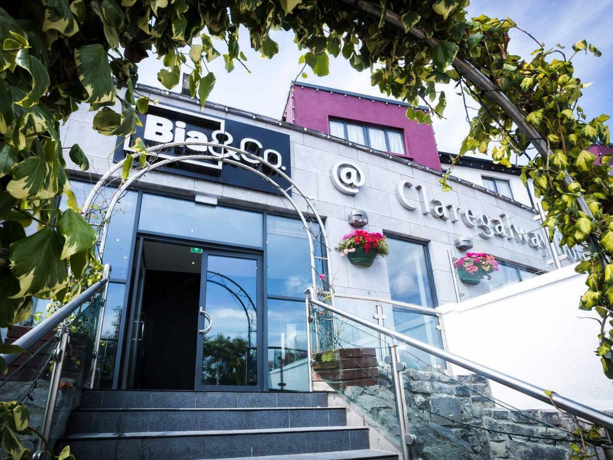 Claregalway Hotel Екстериор снимка